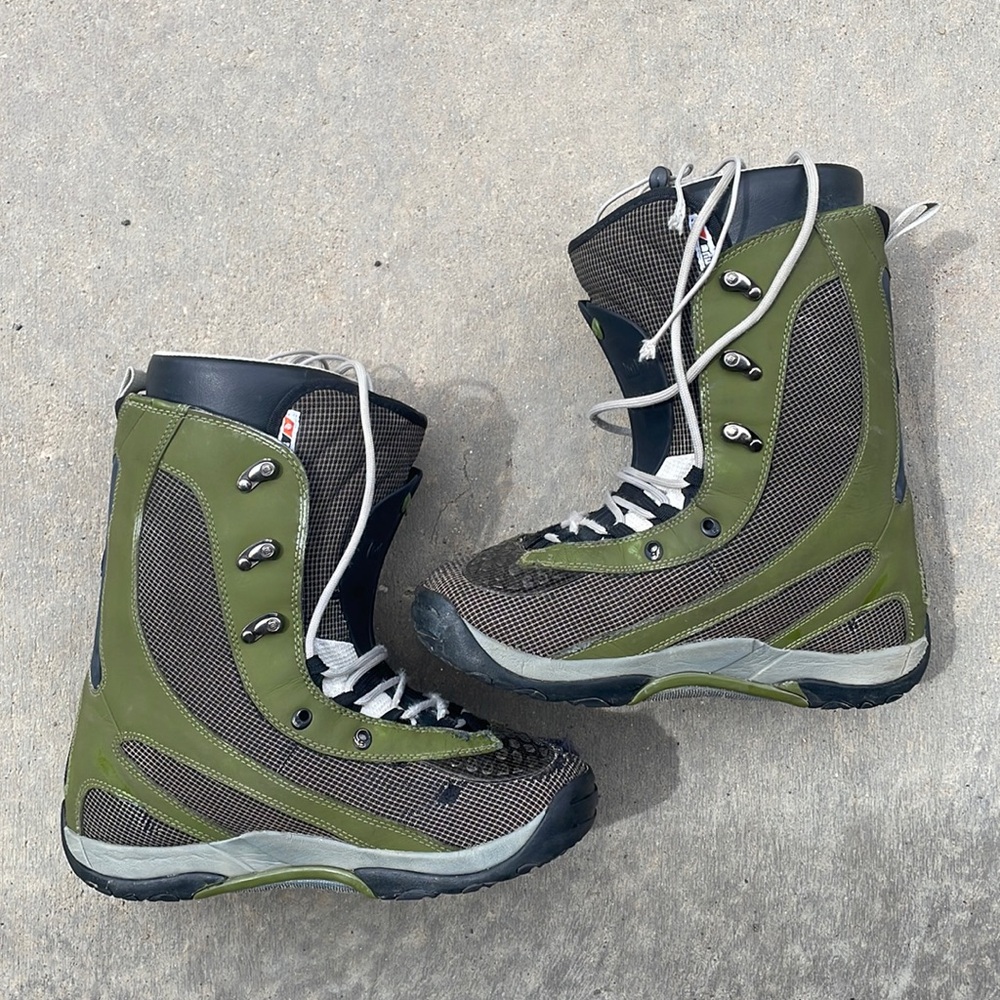 Men’s Burton Snowboarding Boots